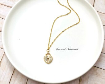 ネックレス・ペンダント [NUMBERINGt]VOLUME HEART VELVET TIE NECKLACE Diamond Triple Heart Crown Necklace 1/6 ct tw Sterling