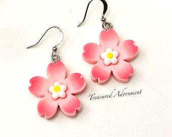 Sakura Ohrringe: Pinke Kirschblüte, vergoldet