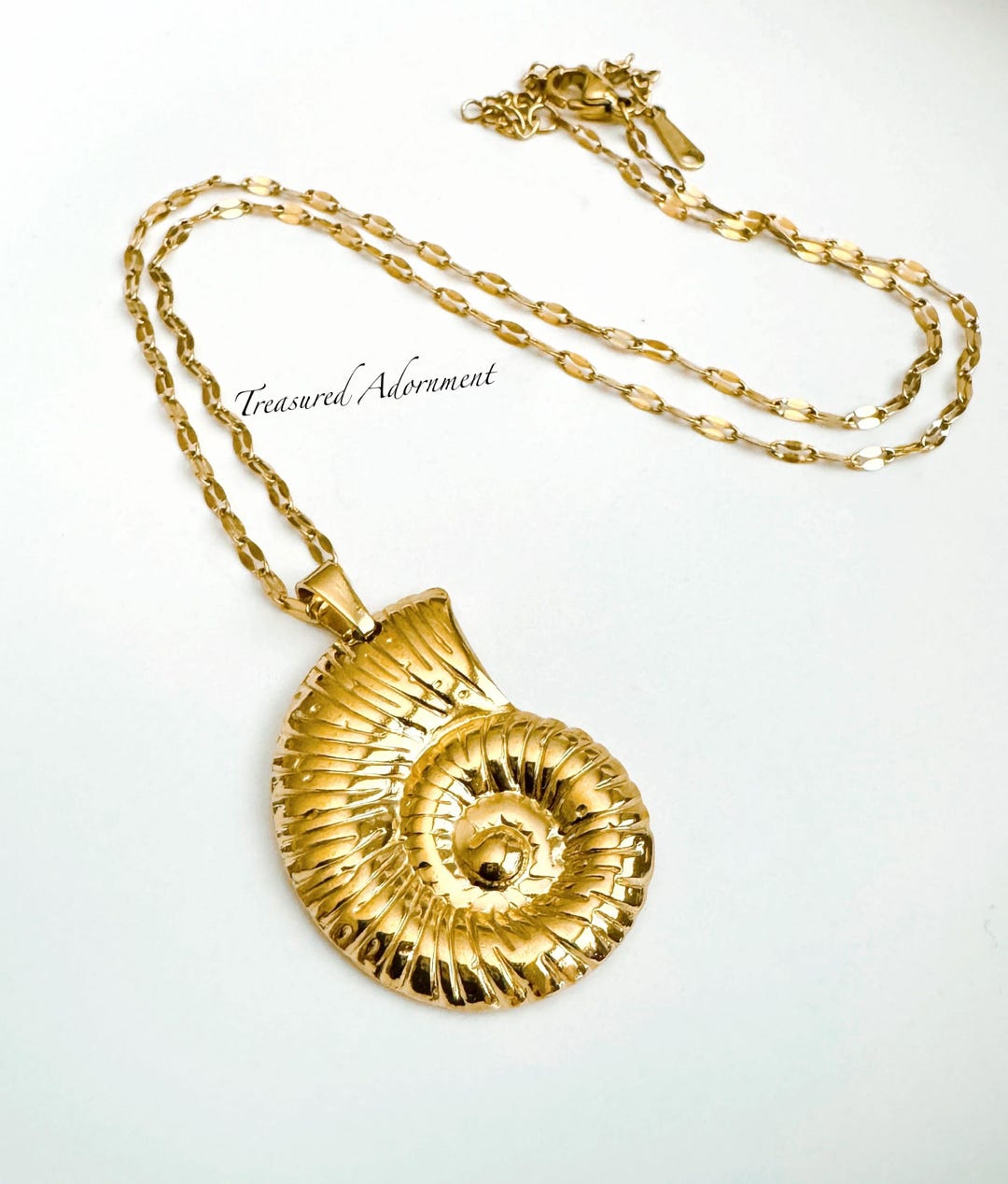 Conch Shell Necklace, 18K Gold Vacuum Plated, Large Conch Shell, Gold ...