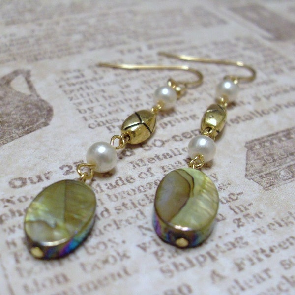 Olive green mother of pearl dangle earrings, Autumn Earrings, Green Wedding, Bridesmaids Earrings, Thank you gift, Pearl Earrings, Xmas gift