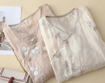 1970s Finely Embroidered White Romanian Peasant Blouse