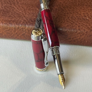 Triton Füllfederhalter - Roter Jaspis Geschenkstift für Sammler, ideal für Journaling-Schriftsteller