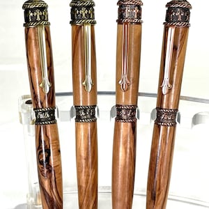 Stylo Faith Hope & Love - Corps en bois d'olivier - Laiton antique ou placage de cuivre - Fait main par ASH Woodshops