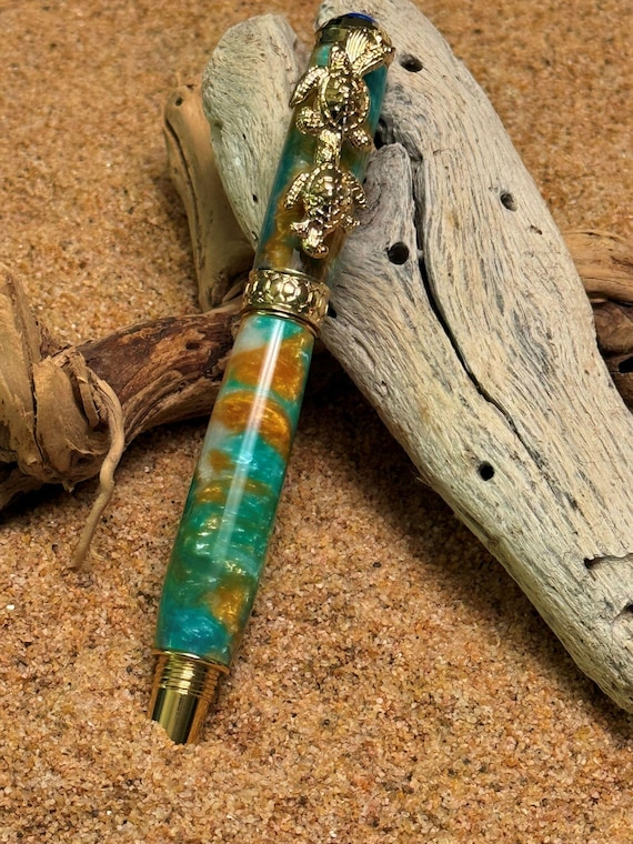 Luxury Sea Turtle Fountain Pen Ocean Theme Gift 24k Gold Pen Beachcomber Acrylic Turtle Lover Writers Gift with Gold and Iridium Nib