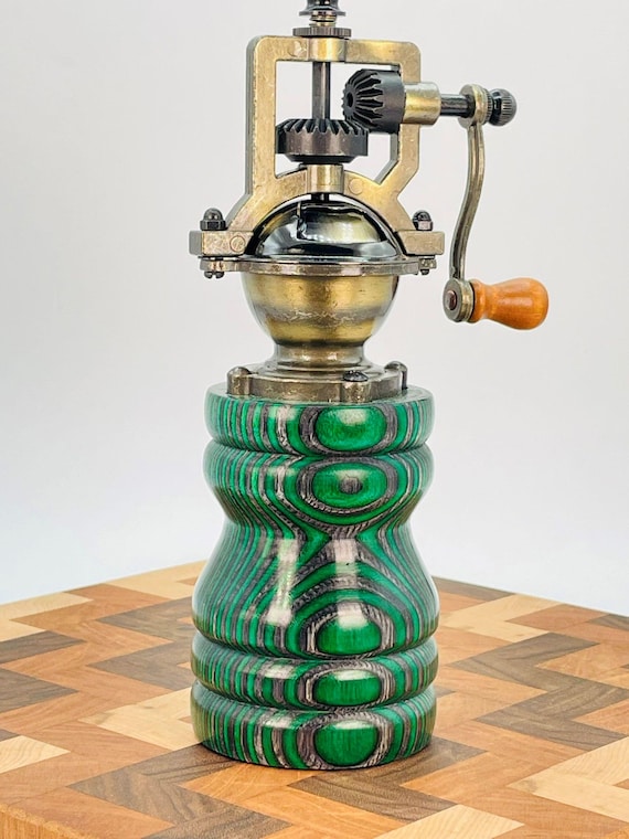 Pepper Mill - Vintage Style - Old Fashioned Kitchen Classic Steampunk – Spectraply Wood - Handmade by ASHWoodshops