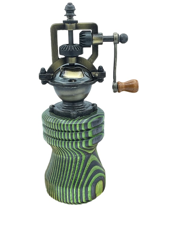 Pepper Mill - Vintage Style - Steampunk Classic Old Fashioned Kitchen – Spectraply Wood - Handmade by ASHWoodshops
