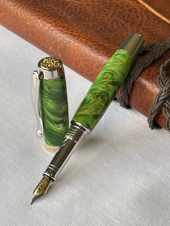 Handmade Green Maple Burl Fountain Pen: 22K Gold & Rhodium Trim
