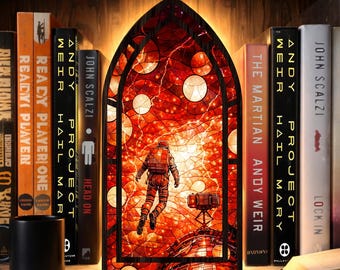 Project Hail Mary Book Nook, Ryland Grace Rocky Stained Glass Decor, Astrophage Tau Ceti Bookshelf Decoration, Sci Fi Gift