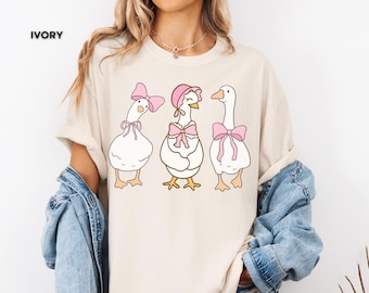 Vintage Goose Shirt, Cottagecore Goose Comfort Colors®, Farmhouse Aesthetic Goose Tee, Cute Country Goose Gift, Retro Goose T-Shirt