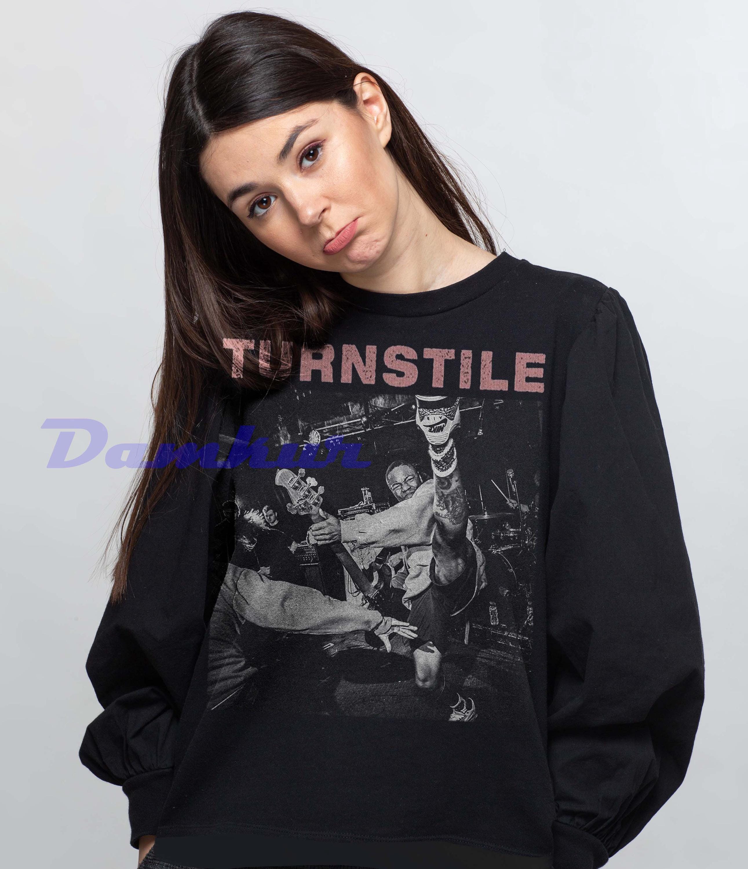 ターンスタイルシャツ、ユニセックスロックミュージックバンドTシャツ