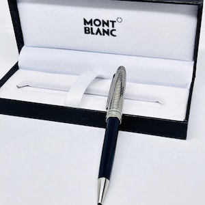 Penna a sfera di lusso Montblanc con elegante confezione regalo e spedizione gratuita in tutto il mondo