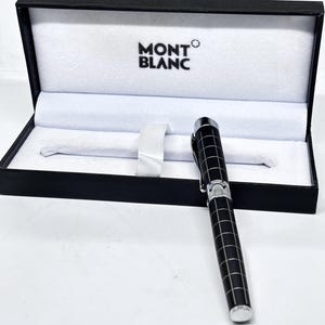 Penna a sfera di lusso Montblanc con elegante confezione regalo e spedizione gratuita in tutto il mondo