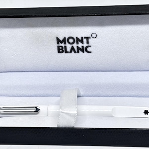 Penna a sfera di lusso Montblanc con elegante confezione regalo e spedizione gratuita in tutto il mondo