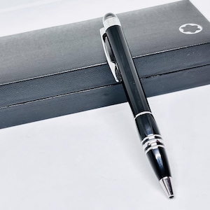 Bolígrafo de lujo Montblanc con elegante estuche de regalo y envío gratuito a todo el mundo.