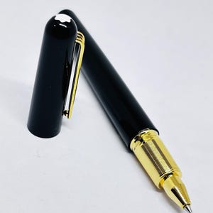 Bolígrafo de lujo Montblanc con elegante estuche de regalo y envío gratuito a todo el mundo.