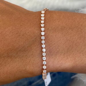 Zierliches Tennisarmband, 0.9 Karat Diamant Tennisarmband, Weißgold Diamant Tennisarmband. 14K Weißgold Diamant Armband