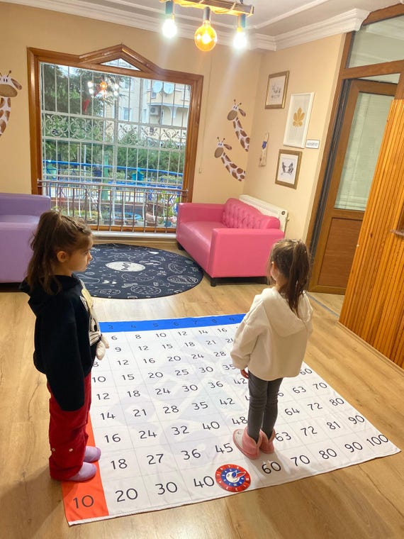 Step-by-Step Multiplication: Montessori-Inspired Giant Learning Mat, Walk, Count, Multiply! A Playful Way to Learn Multiplication