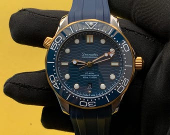 Vintage watch Seamaster Diver 42mm Blue Dial Swiss Automatic Watch, rubber strap Two Tone