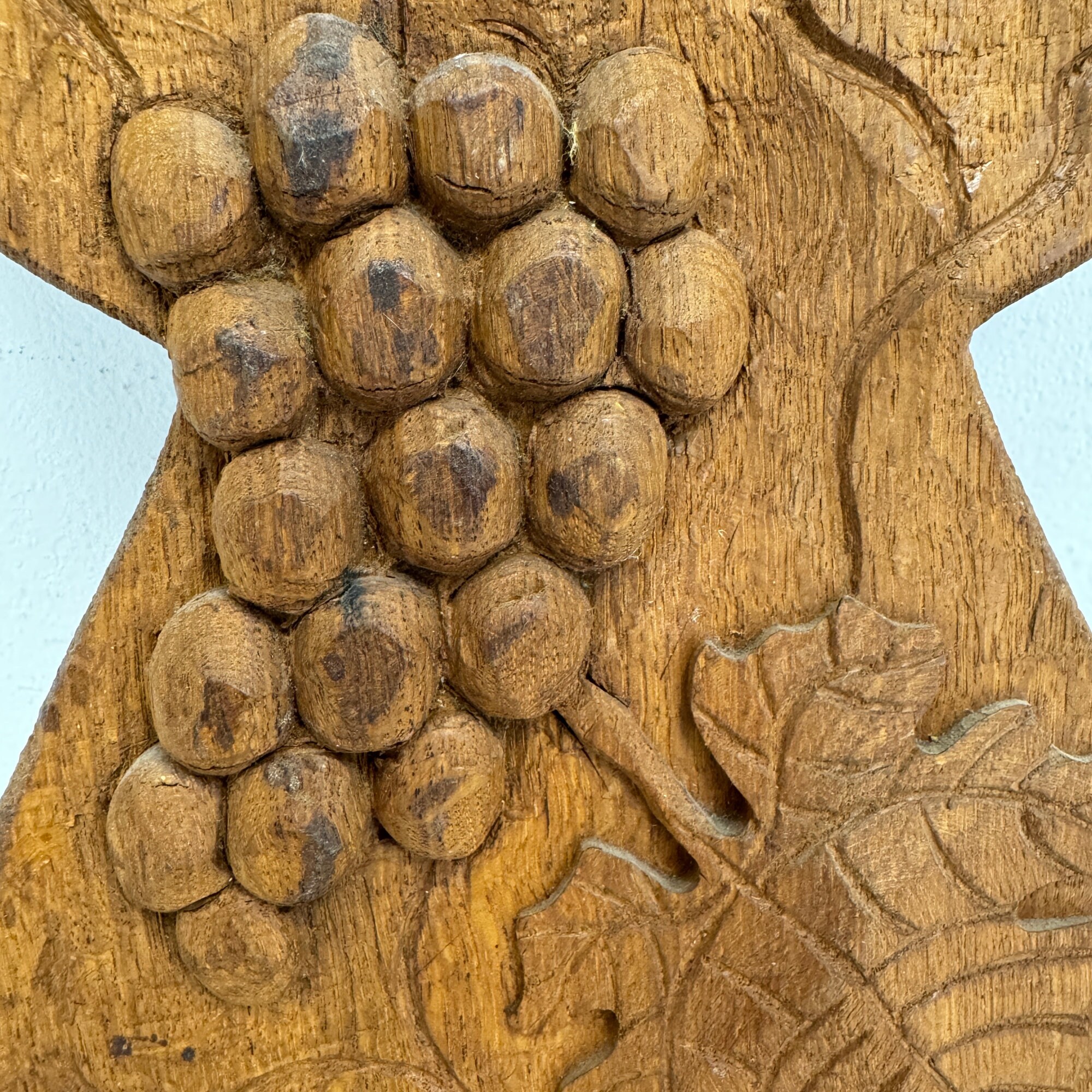 Applique In Legno Massello Intagliato A Forma Di Uva, Non Verniciata, 18x13x1 Cm, Stile Europeo Per Mobili E Pareti