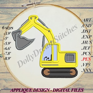 Op de afbeelding: Een applique-ontwerp van een gele en grijze graafmachine, verkrijgbaar in zes maten: 3,9 inch, 5 inch, 5,9 inch, 6,6 inch, 7,8 inch en 8,9 inch. Het ontwerp is beschikbaar in de volgende bestandsformaten: ART, CSD, DST, EXP, HUS, JEF, PCS, PES, VP3 en XXX.