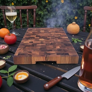 Skärbräda i valnötsgrill – Kraftigt slaktblock för sommargrillning, unik kökspresent — 40x30x4 cm