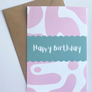 Carte de vœux A5 contemporaine rose et verte Joyeux anniversaire avec enveloppe Kraft (marron)