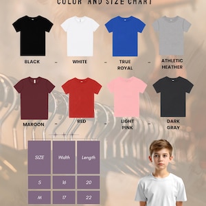 K&ouml;nnte beinhalten: Eine Farb- und Gr&ouml;&szlig;entabelle f&uuml;r Jugend-T-Shirts zeigt verschiedene T-Shirt-Farben: Schwarz, Wei&szlig;, K&ouml;nigsblau, Athletic Heather, Bordeauxrot, Rot, Hellrosa und Dunkelgrau. Die Tabelle enth&auml;lt Gr&ouml;&szlig;enangaben in cm f&uuml;r Breite und L&auml;nge.