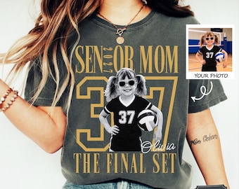 T-shirt personnalisé pour maman de joueuse de volley-ball senior, T-shirt personnalisé promotion 2027 pour la dernière rentrée, T-shirt pour maman de sportif lors de la soirée des seniors, T-shirt avec photo du joueur