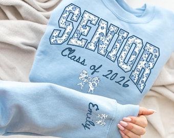 Custom Senior 2026 Sweatshirt, Personalized Class of 2026 Shirt, Coquette Senior 2026 Sweatshirt, Graduation Gift, Senior Mom Sweatshirt