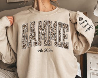 Custom Leopard Gammie Sweatshirt With Kid Name On Sleeve, Personalized Gammie Sweatshirt Gift For Gammie, Christmas Gift Gammie Est 2026 Tee