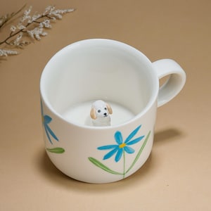 Custom Pet Mug with 3D Dog Figure, Personalized Ceramic Cup with Name, Handmade Flower Pattern Mug, Cute Gift for Dog Lovers, Birthday Gifts
