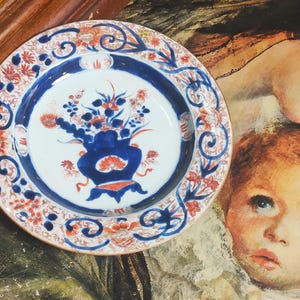 Imari pattern plate from Kangxi period : 18th century Chinese porcelain