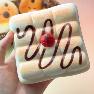 Geröstetes Marshmallow Toast Squeeze Spielzeug | Lebensmittelechtes Silikon Geschenk zum Stressabbau für Erwachsene & Kinder - Kawaii Schreibtisch Dekoration
