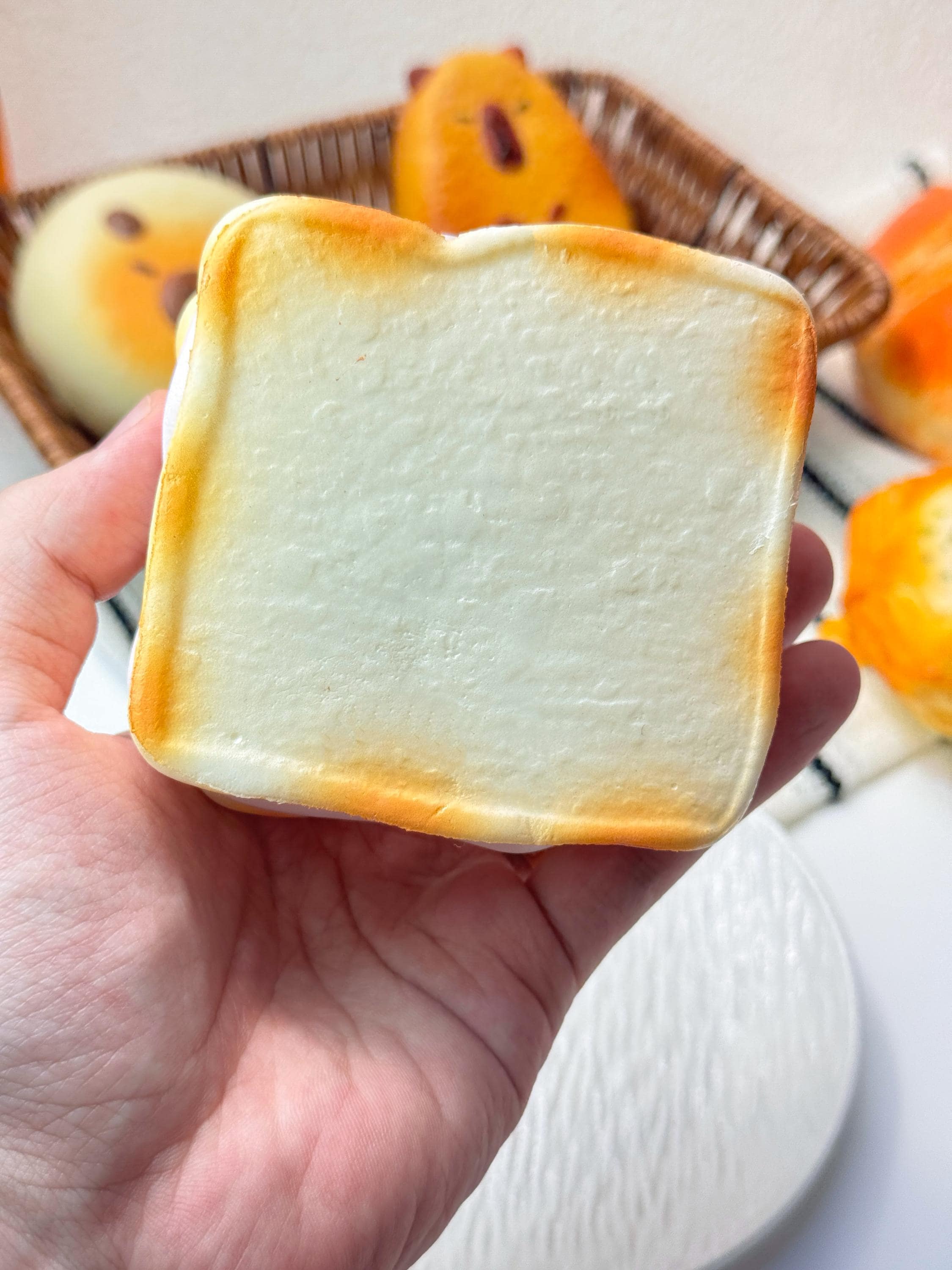 猫のトーストタバスクイーズおもちゃ - 子供と大人のためのストレス