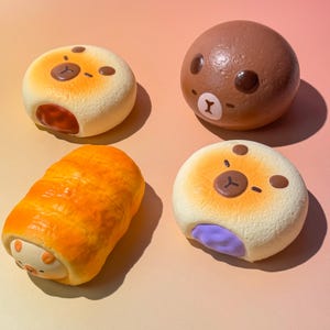 Söt klämleksak av kapybarabröd | Doftande skrivbordsdekoration för stresslindring | Presentidé för födelsedag och ångestlindring