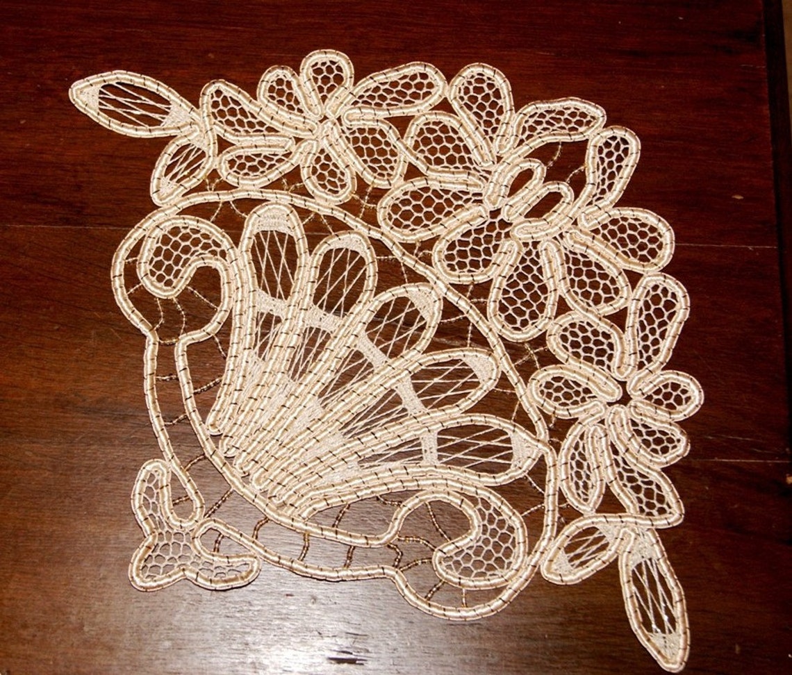 Handmade Lace wall hanging / Stunning vintage lace technique / Etsy