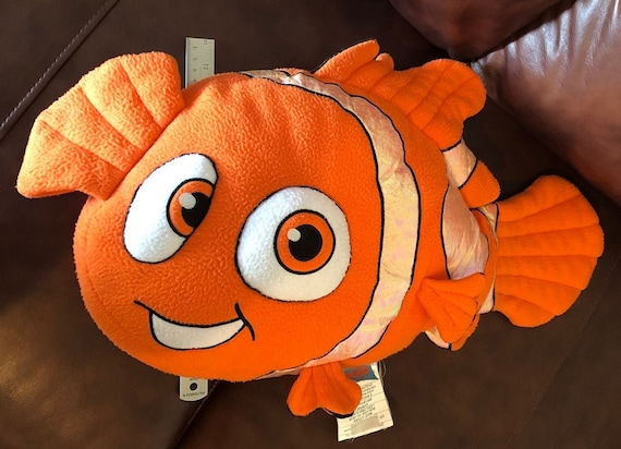 Peluches de poisson à collectionner, Walt Disney Pixar TROUVER NEMO grande  peluche de poisson clown, bonnet de jouets en peluche vintage -  France