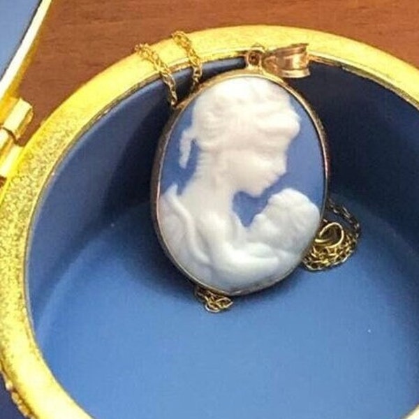 10K Gold Everlasting Love Cameo Necklace, Wedgwood Cameo and Matching Gold Gilded Box, Blue White Cameo Gold Pendant, Victorian Jewelry