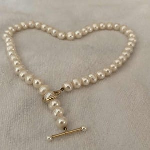 Glamorous Cultured Pearl Collar with decorative 14K gold Toggle Clasp, Hand Knot White Pearl Necklace, Wedding and Christmas Gifts