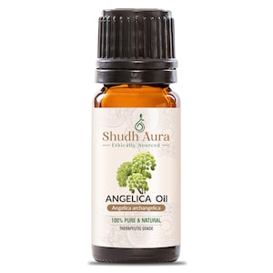 Peut inclure: Une bouteille en verre brun avec un bouchon noir, étiquetée "Shudh Aura Ethically Sourced ANGELICA Oil Angelica archangelica 100% PURE & NATURAL THERAPEUTIC GRADE". La bouteille est remplie d'un liquide clair et présente une illustration de plante verte sur l'étiquette.