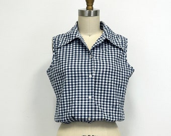 Vintage 60s Cropped Blouse | Blue and White Gingham Seersucker Sleeveless Shirt | Size Small