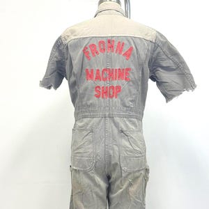 Mono vintage de Key Brand: uniforme de mecánico gris de los años 60 con costuras de cadena rojas