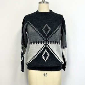 Vintage Southwest Sweater 1980s Gray Aztec Tribal Crewneck Pullover Sweater Womens Size Large image 1