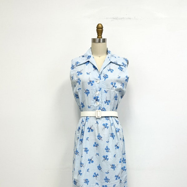 Vintage 1950s Day Dress | Sleeveless Shirtwaist | Blue and White Gingham with Flowers | Size Small