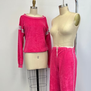 Vintage 70s  Lounge Set  | 2 Piece Hot Pink Terrycloth Top and Drawstring Joggers | Size Medium