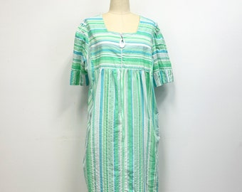 Vintage Zip Front Robe | Seersucker Striped Short Sleeve Loungewear with Pockets | Size XL