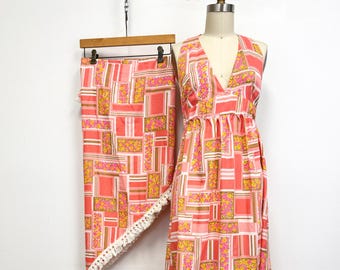 Vintage 70s Halter Maxi Dress with Matching Shawl | Plunging  Neckline | Peach Floral | Size Small