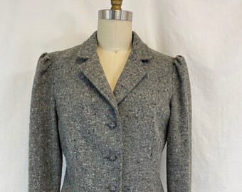 Vintage 70s Cropped Blazer | Vintage Fitted Jacket with Puffy Shoulders | Gray Tweed | Size Small to Medium