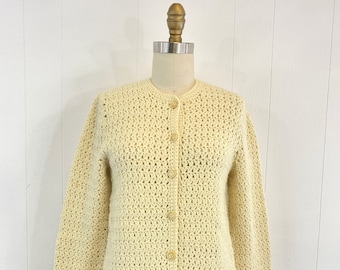 Vintage Hand gehäkelte Strickjacke | Ivory Grandmacore Cardigan mit Taschen | Größe Small bis Medium