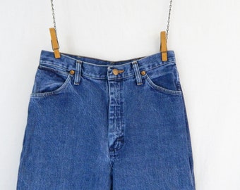 80s High Waist Wrangler Jeans | Vintage Wrangler Blue Jeans | Straight Leg | Smooth Seat | Women's Medium Size